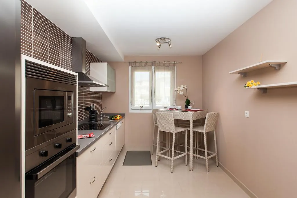 Villa Golden Park By Vacanzy Collection Spain