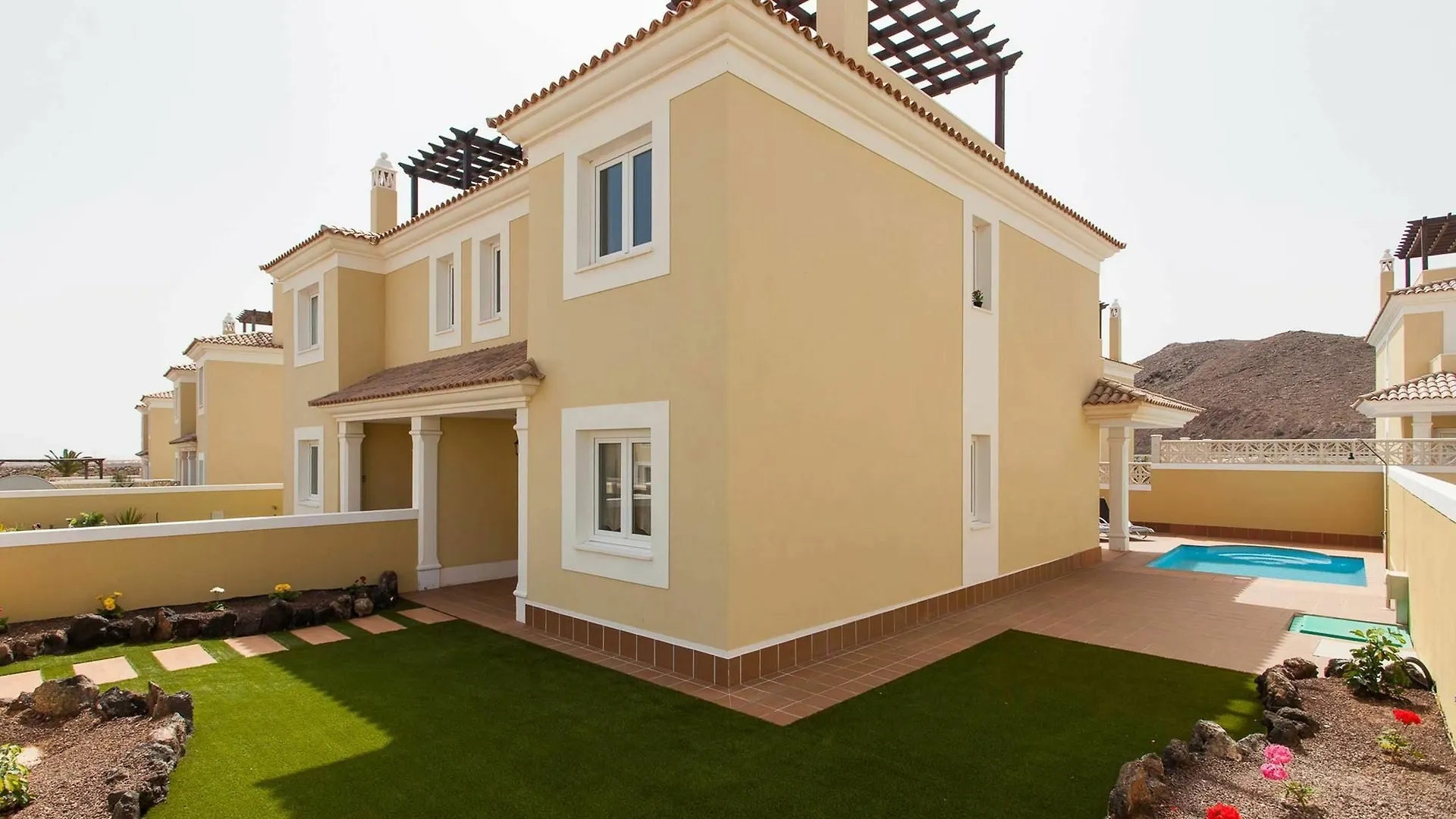 Villa Golden Park By Vacanzy Collection Spain