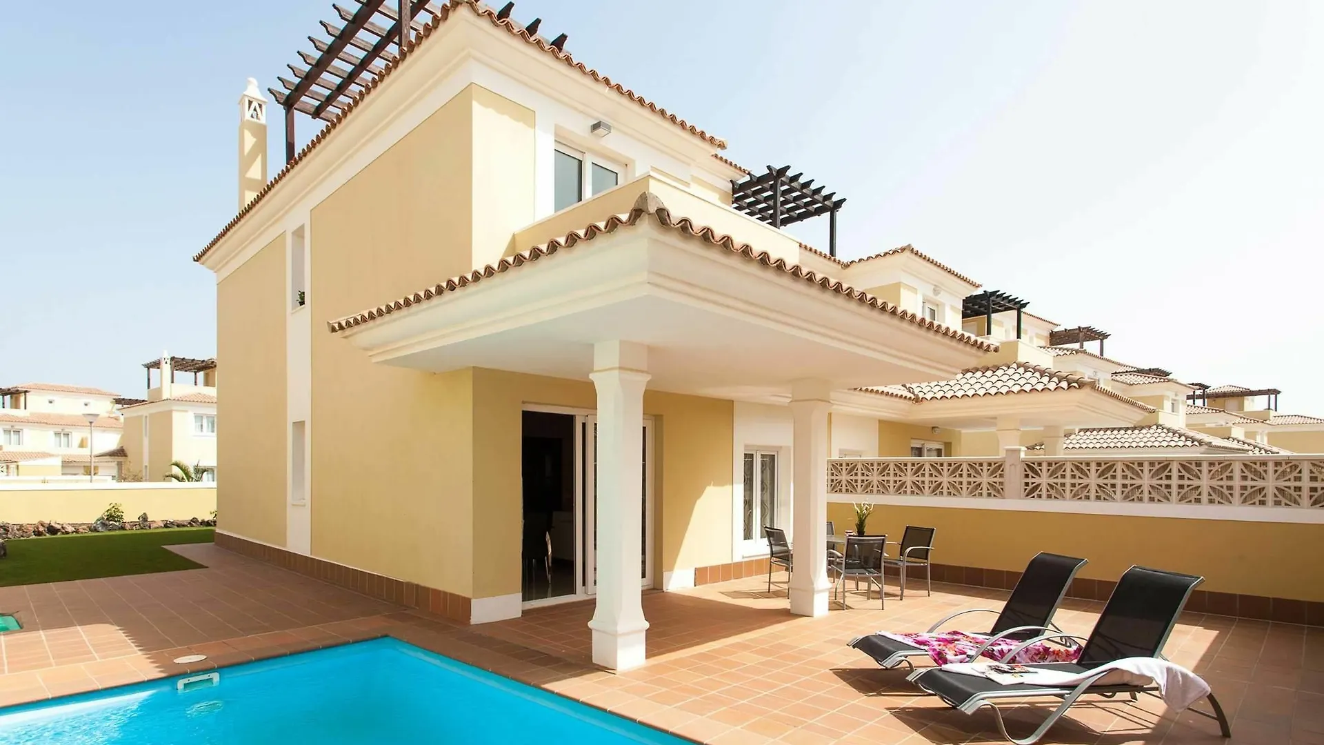 Villa Golden Park By Vacanzy Collection contacts